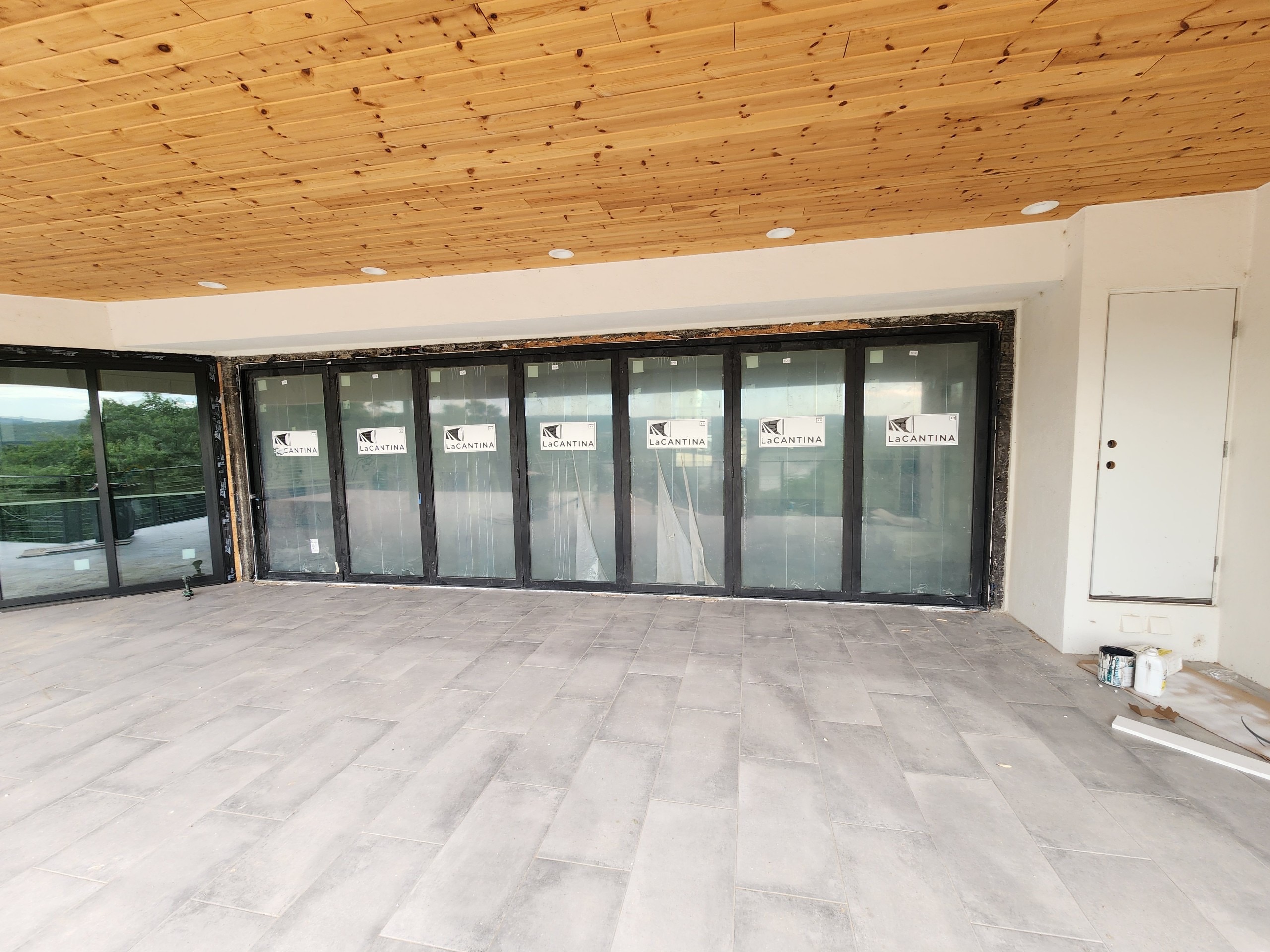 Accordion Door Repairs And Installation